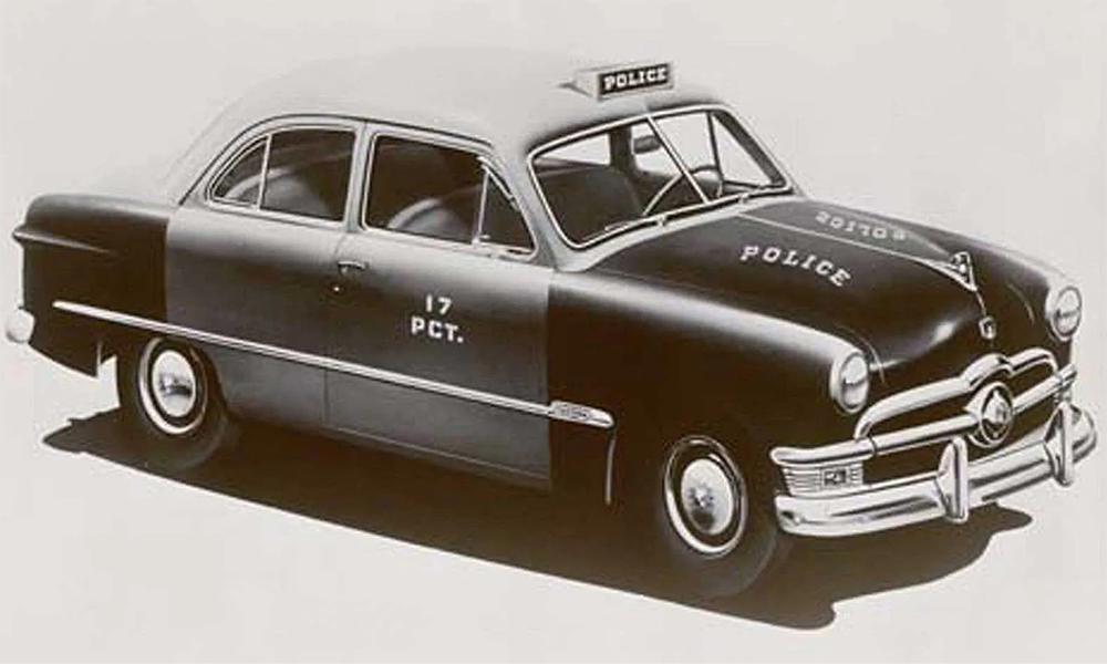 vintage_police_car_219.png